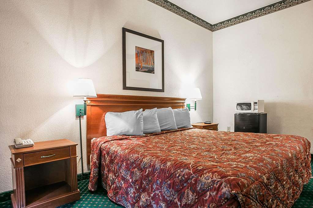 Sonesta Essential Augusta Hotel Стая снимка